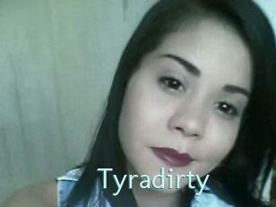 Tyradirty Straponles