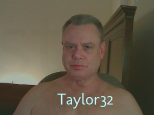 taylor32 Straponles