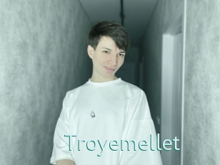 troyemellet Straponles