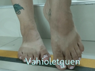 vahioletquen Straponles